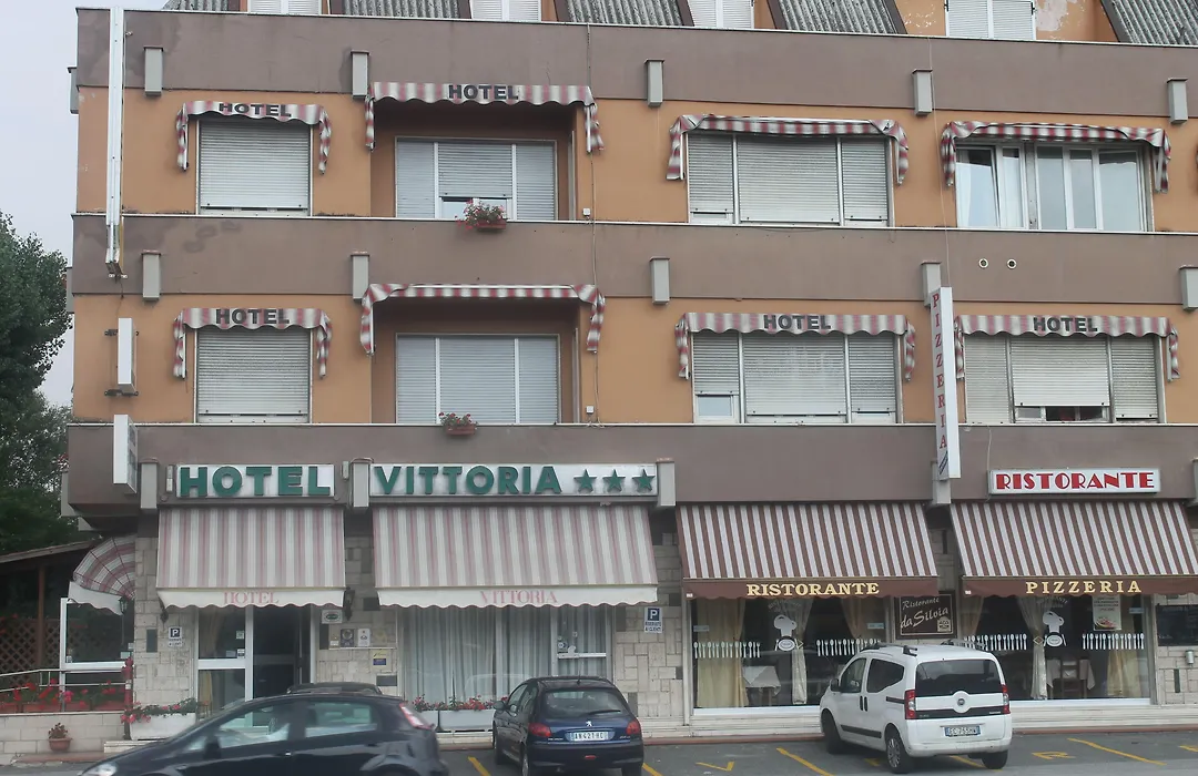 Albergo Vittoria-1